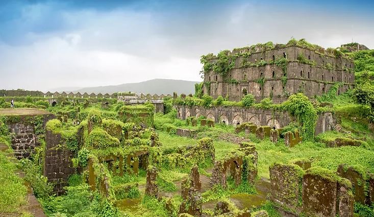 Architecture of Raigad Fort